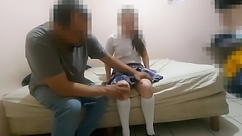 Beautiful Mexican Teenager Conspires With Her Neighbor To Receive A Gift, Has Sex With A Young Man From Sinaloa In An Amateur Video